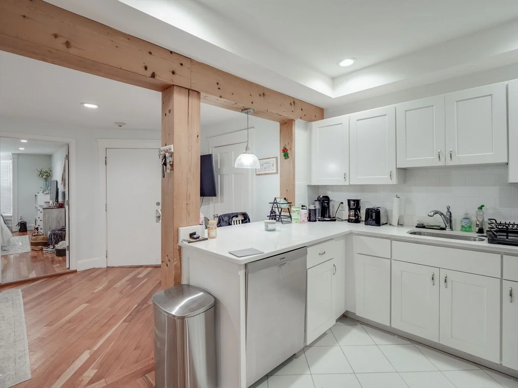 3 bed, 1 bath apartment for rent at 30 Mercer Unit 1, South Boston — photo 8 of 36