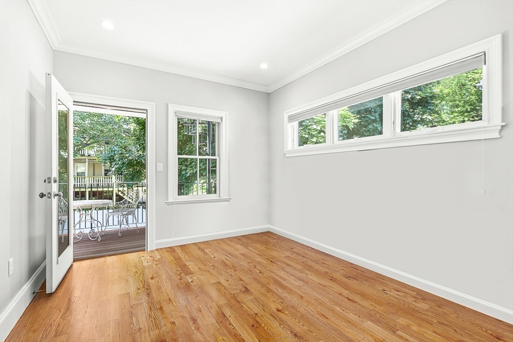 5 bed, 4+ bath apartment for rent at 30 Middle St Unit 1-2, South Boston — photo 12 of 36