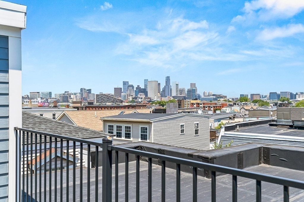 5 bed, 4+ bath apartment for rent at 30 Middle St Unit 1-2, South Boston — photo 23 of 36