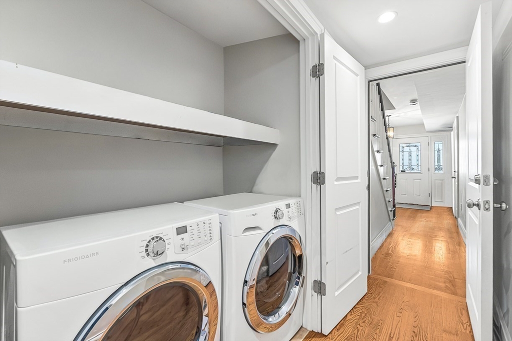 3 bed, 2 bath apartment for rent at 30 Middle St Unit 1, South Boston — photo 11 of 24