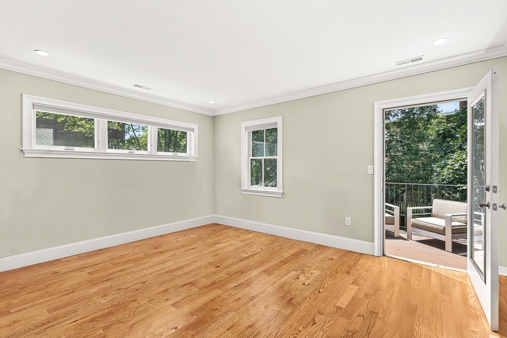 2 bed, 2 bath apartment for rent at 30 Middle St Unit 2, South Boston — photo 4 of 25