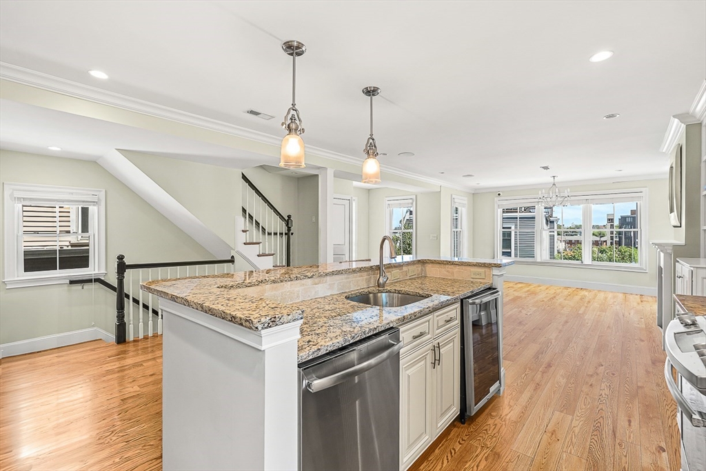 2 bed, 2 bath apartment for rent at 30 Middle St Unit 2, South Boston