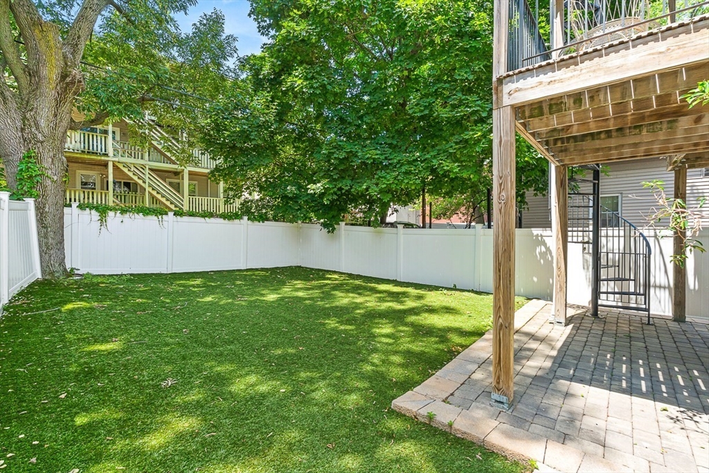 2 bed, 2 bath apartment for rent at 30 Middle St Unit 2, South Boston — photo 16 of 25