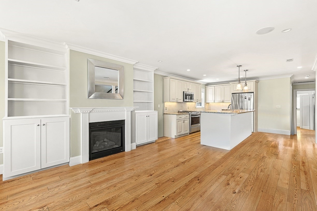 2 bed, 2 bath apartment for rent at 30 Middle St Unit 2, South Boston — photo 3 of 25