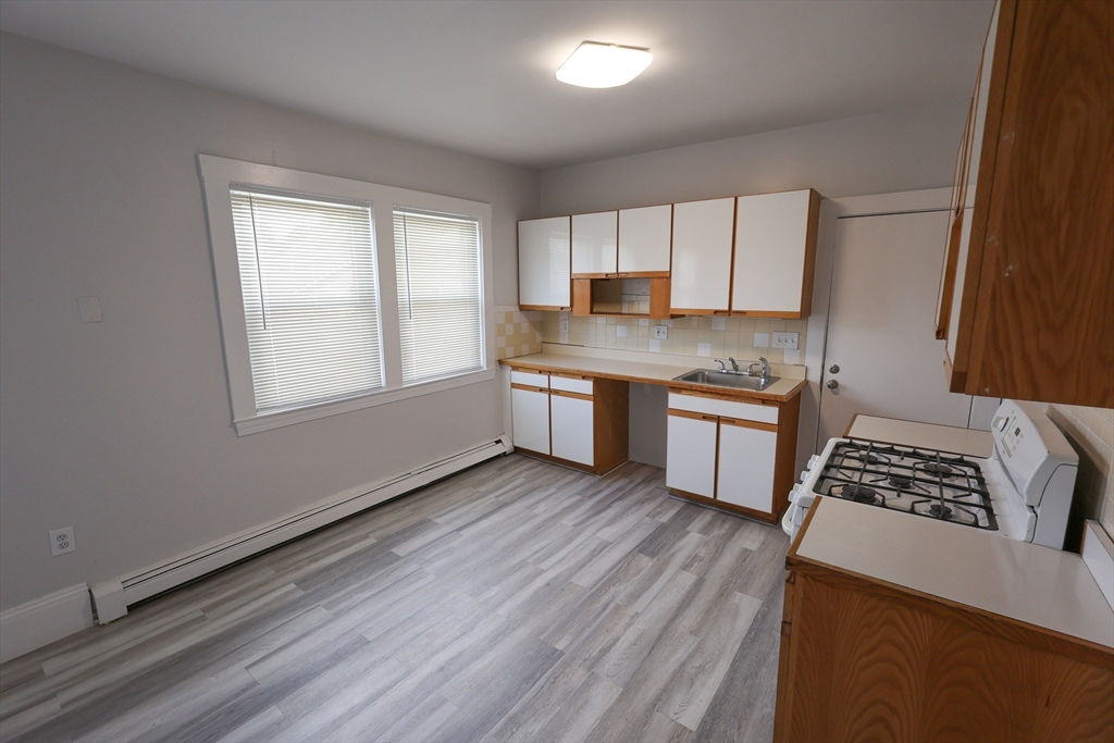 3 bed, 1 bath apartment for rent at 30 Millet St Unit 3, Dorchester — photo 5 of 18