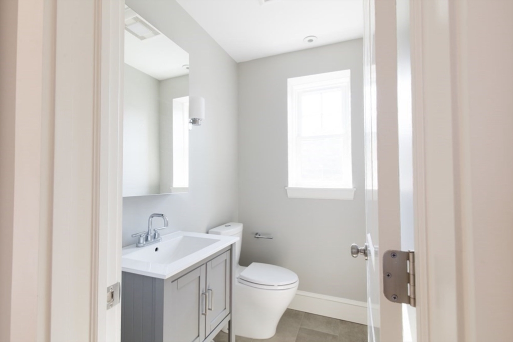 4 bed, 1 bath apartment for rent at 30 Montebello Rd Unit 3, Jamaica Plain — photo 12 of 14