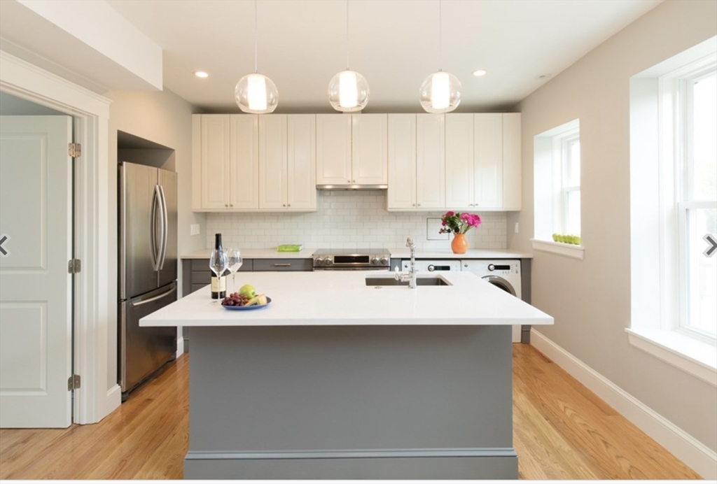 4 bed, 1 bath apartment for rent at 30 Montebello Unit 1, Jamaica Plain — photo 7 of 23