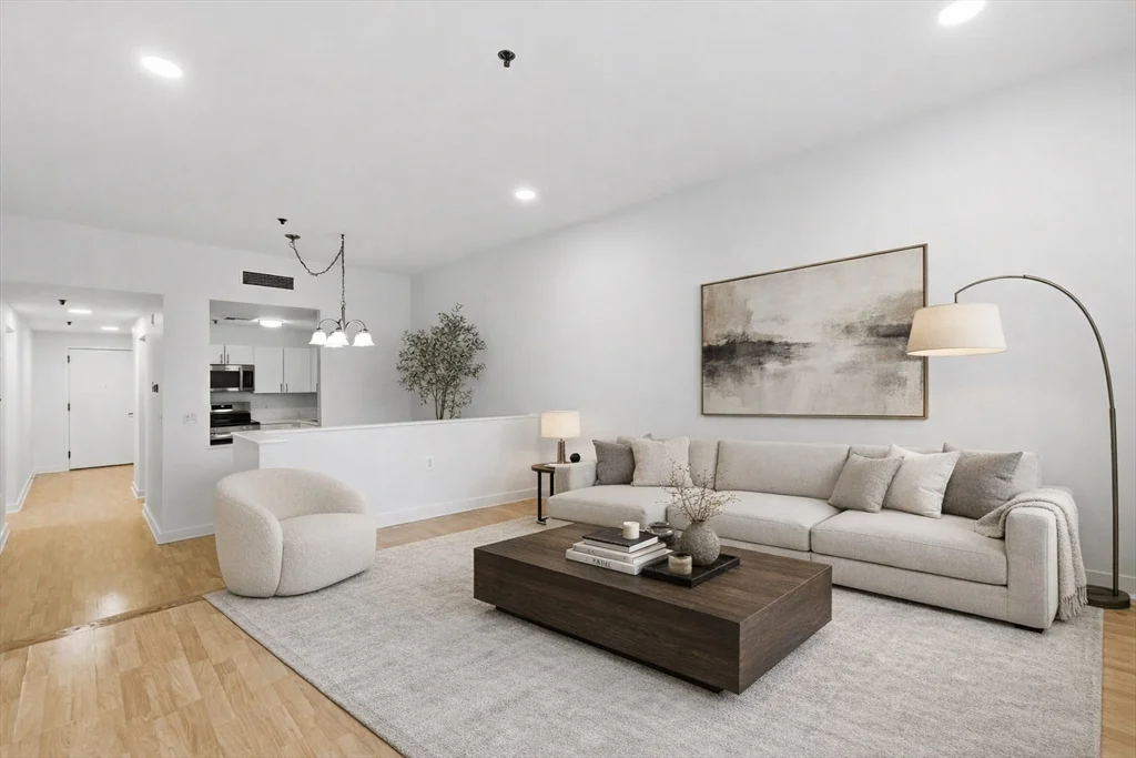 1 bed, 1 bath apartment for rent at 30 Monument Sq Unit 101, Charlestown — photo 3 of 14