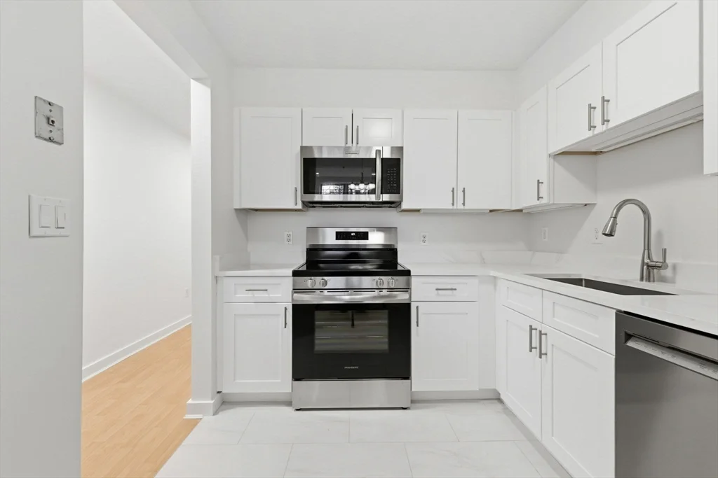 1 bed, 1 bath apartment for rent at 30 Monument Sq Unit 101, Charlestown — photo 7 of 14