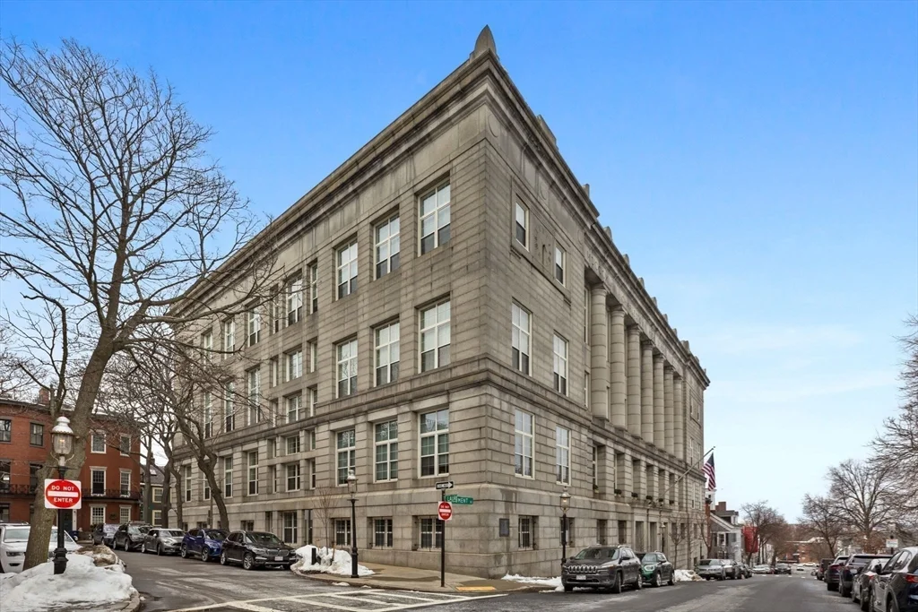 1 bed, 1 bath apartment for rent at 30 Monument Sq Unit 101, Charlestown — photo 10 of 14