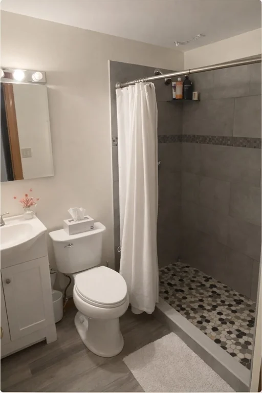 2 bed, 1 bath apartment for rent at 30 Newbern St Unit 3, Jamaica Plain — photo 9 of 10