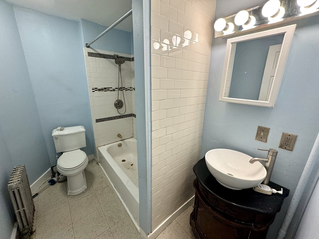 3 bed, 1 bath apartment for rent at 30 Nightingale St Unit 1, Dorchester — photo 6 of 13