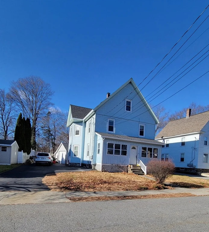 3 bed, 1 bath apartment for rent at 30 O'neil St Unit 2, Hudson — photo 1 of 28