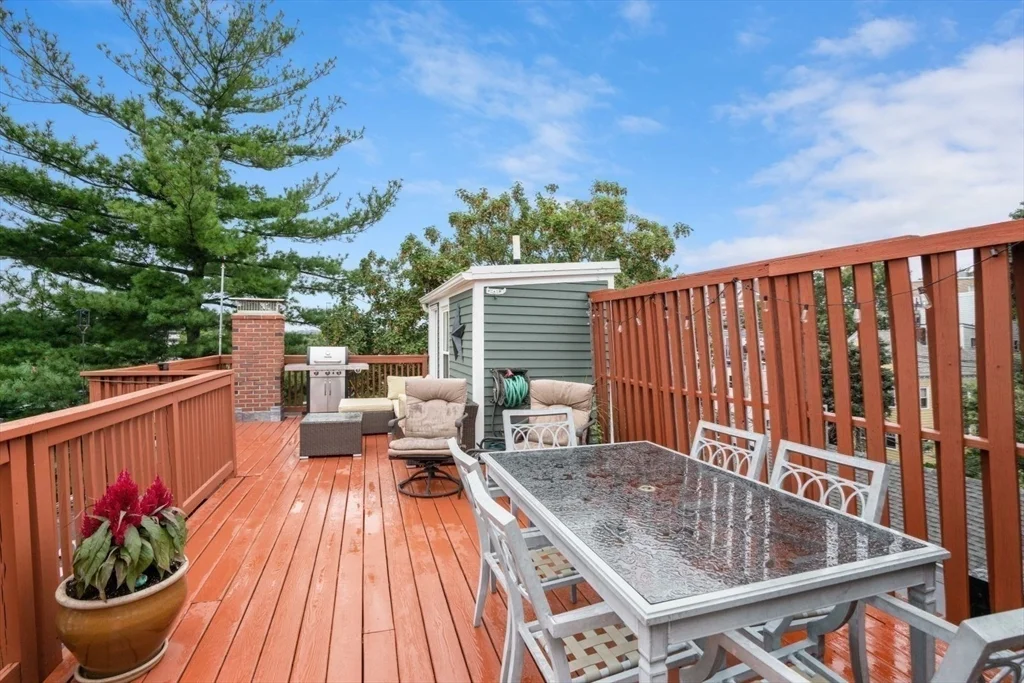 3 bed, 2 bath apartment for rent at 30 Oak St Unit 2, Charlestown — photo 17 of 22
