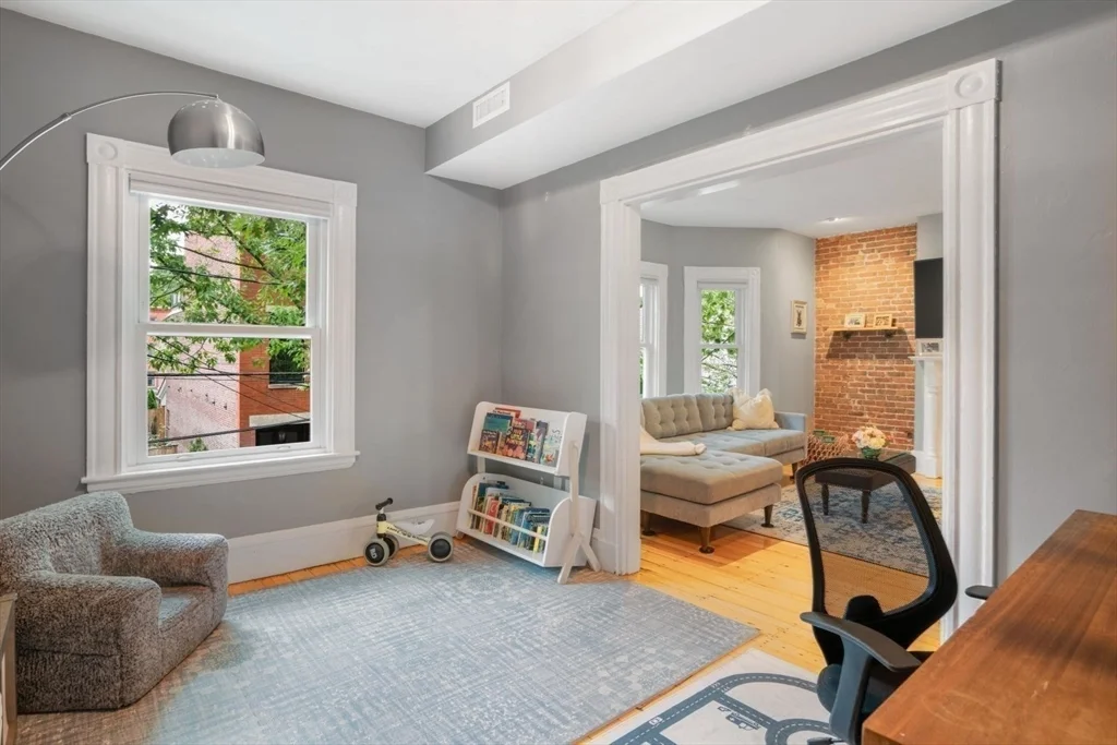 3 bed, 2 bath apartment for rent at 30 Oak St Unit 2, Charlestown — photo 9 of 22