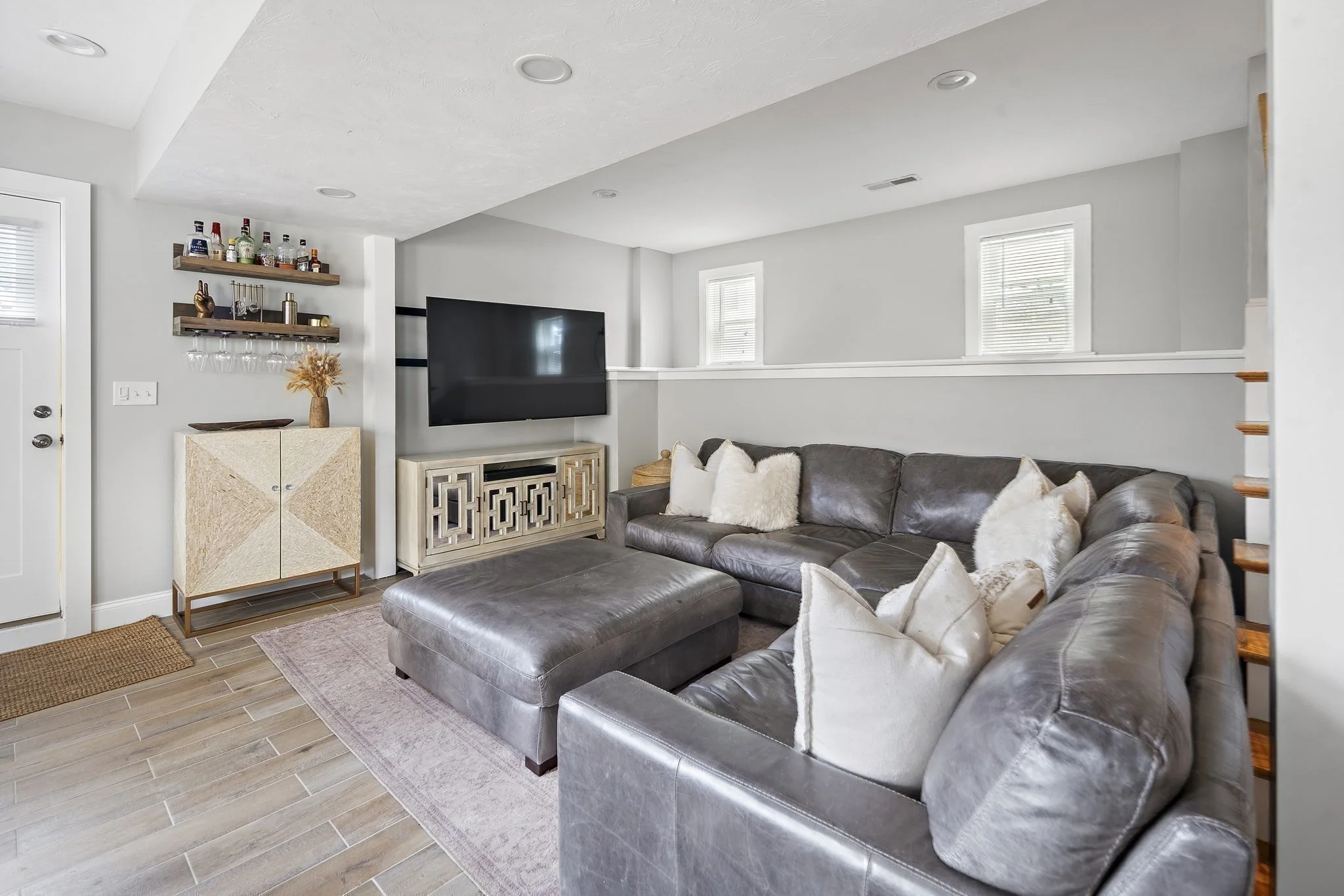 2 bed, 2 bath apartment for rent at 30 Oakland St Unit 30, Newton Corner — photo 8 of 27