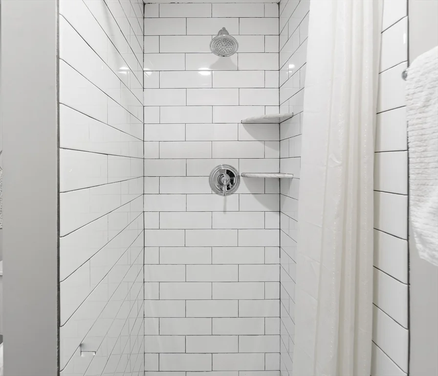 2 bed, 2 bath apartment for rent at 30 Oakland St Unit 30, Newton Corner — photo 20 of 27