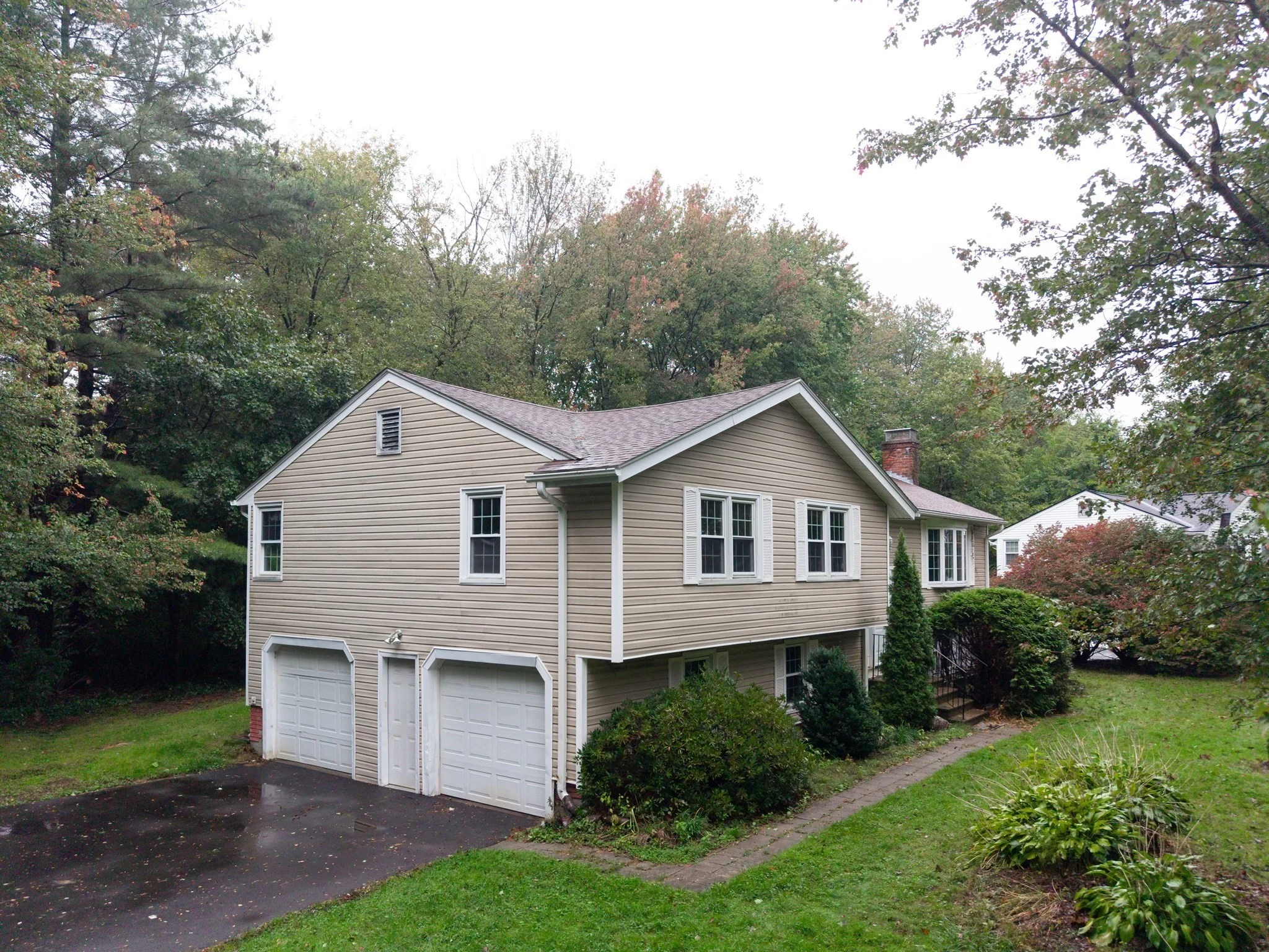4 bed, 2 bath apartment for rent at 30 Overlook Dr, Westborough — photo 2 of 37