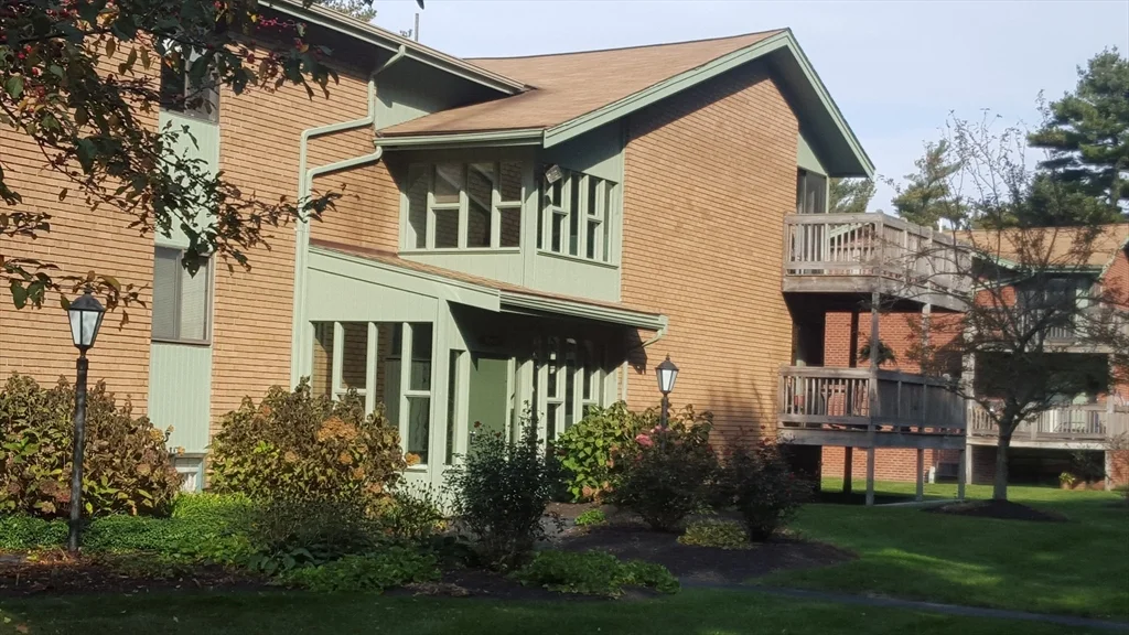 2 bed, 1 bath apartment for rent at 30 Parish Pathe Unit 30, Marshfield — photo 10 of 11