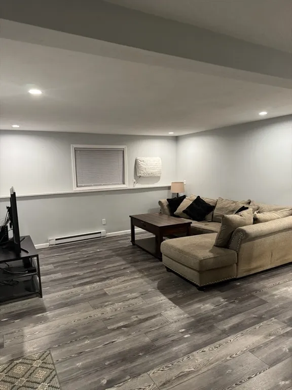 2 bed, 1 bath apartment for rent at 30 Parish Pathe Unit 30, Marshfield — photo 3 of 11