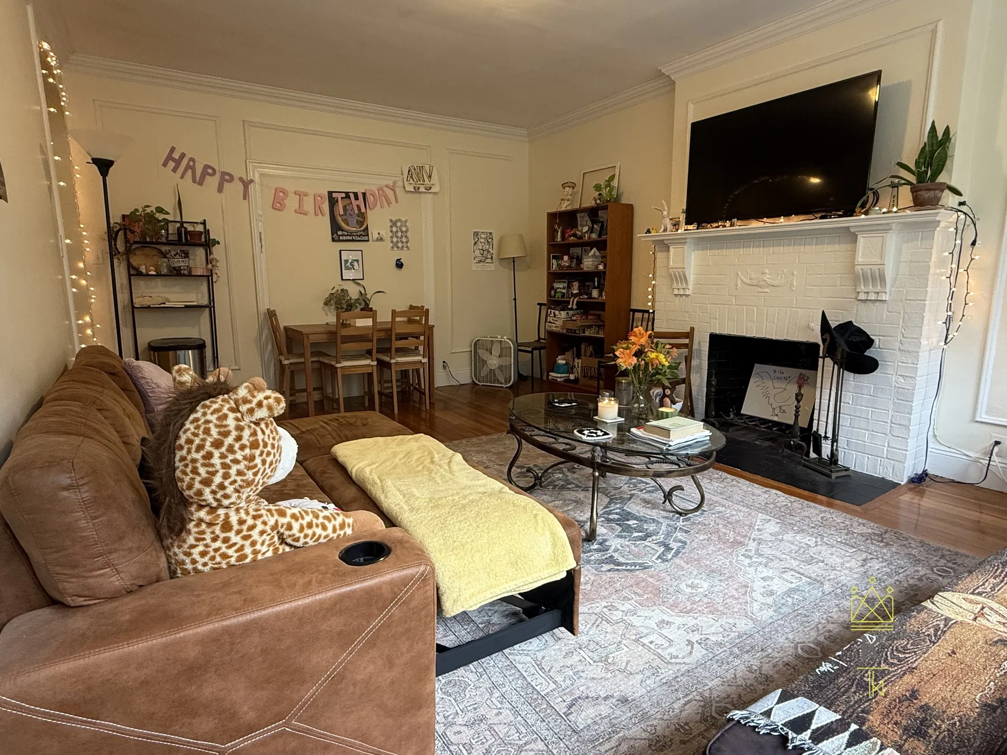 3 bed, 2 bath apartment for rent at 30 Park St Unit 01, Brookline — photo 2 of 13
