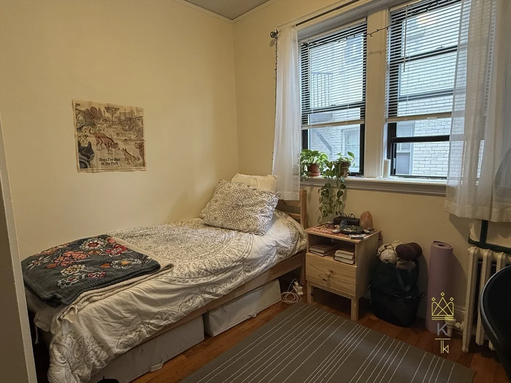 3 bed, 2 bath apartment for rent at 30 Park St Unit 1, Brookline — photo 9 of 12