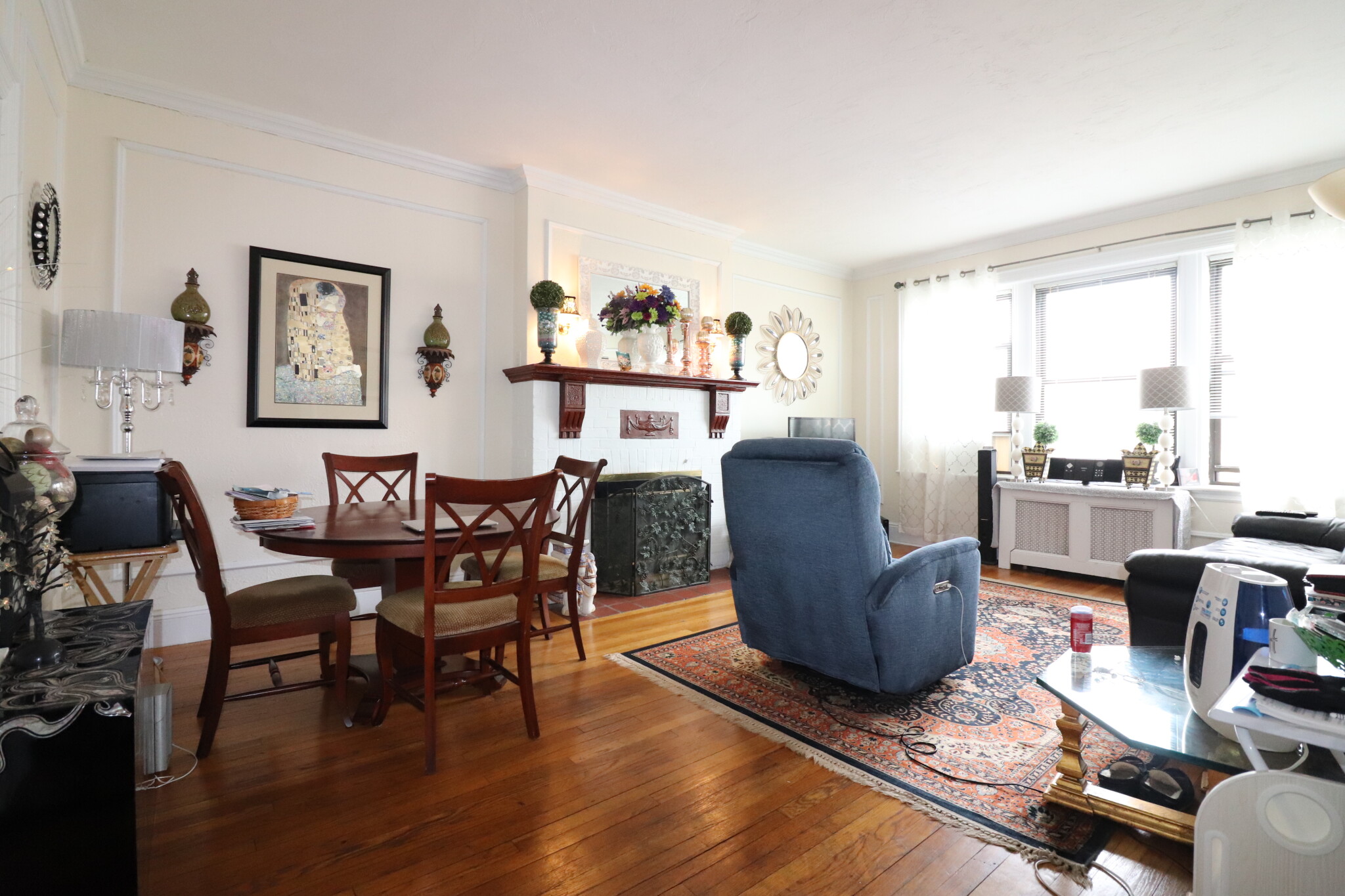 3 bed, 2 bath apartment for rent at 30 Park St Unit 3, Brookline — photo 2 of 21