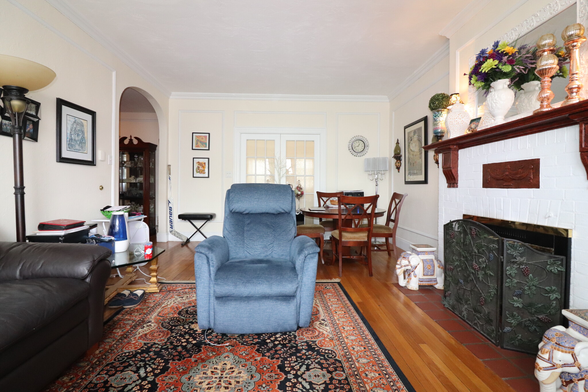 3 bed, 2 bath apartment for rent at 30 Park St Unit 3, Brookline — photo 3 of 21