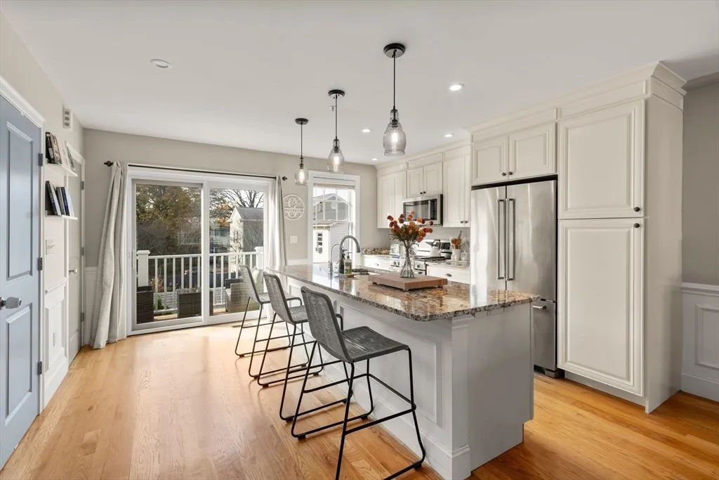 3 bed, 2 bath apartment for rent at 30 Park St Unit 3, Fields Corner East — photo 6 of 39