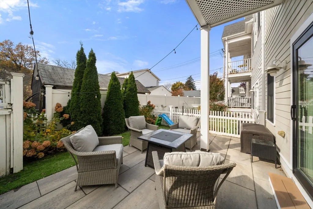 3 bed, 2 bath apartment for rent at 30 Park St Unit 3, Fields Corner East — photo 33 of 39