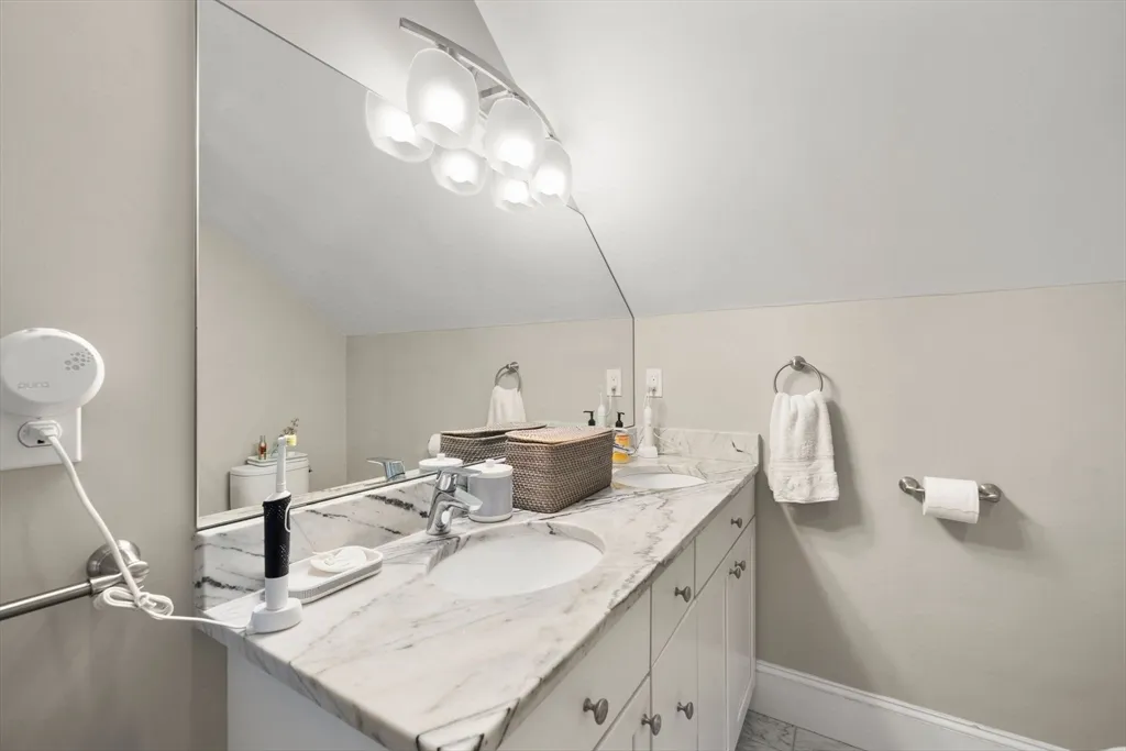 3 bed, 2 bath apartment for rent at 30 Park St Unit 3, Fields Corner East — photo 26 of 39