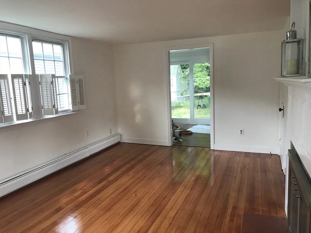 2 bed, 1 bath apartment for rent at 30 Park St Unit 30, Marshfield — photo 6 of 8
