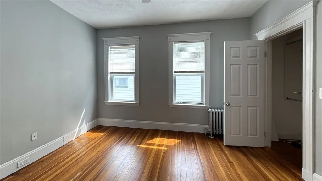 3 bed, 1 bath apartment for rent at 30 Partridge Unit 2, Magoun Square — photo 4 of 12