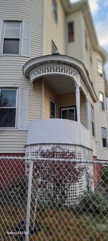 3 bed, 1 bath apartment for rent at 30 Pattison St Unit 2, East Worcester — photo 2 of 35