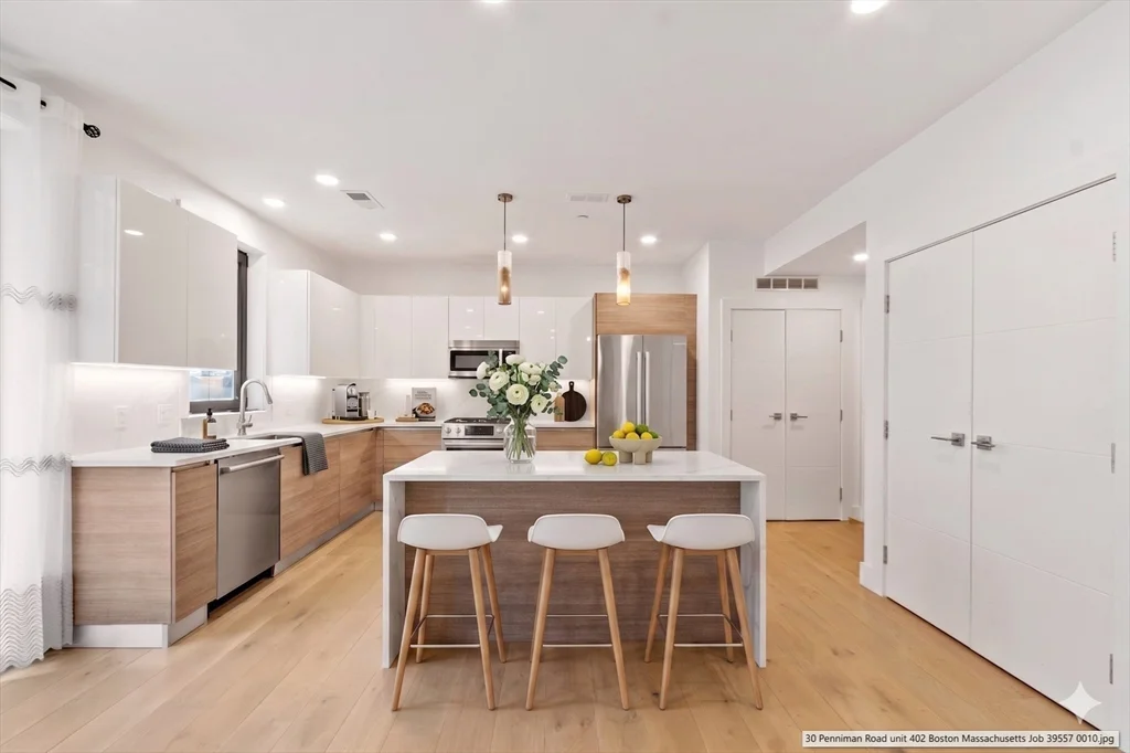 2 bed, 1 bath apartment for rent at 30 Penniman Rd Unit 402, Allston — photo 3 of 24