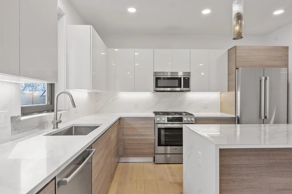 2 bed, 1 bath apartment for rent at 30 Penniman Rd Unit 402, Allston — photo 5 of 24