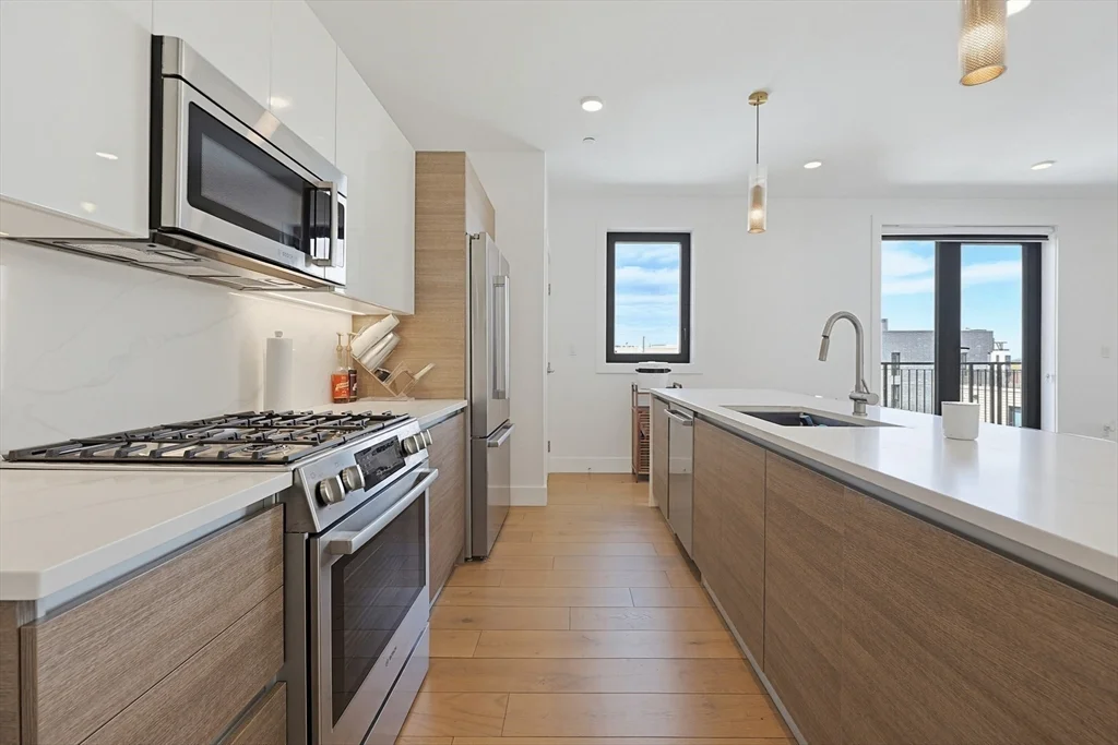2 bed, 1 bath apartment for rent at 30 Penniman Rd Unit 605, Allston — photo 3 of 18