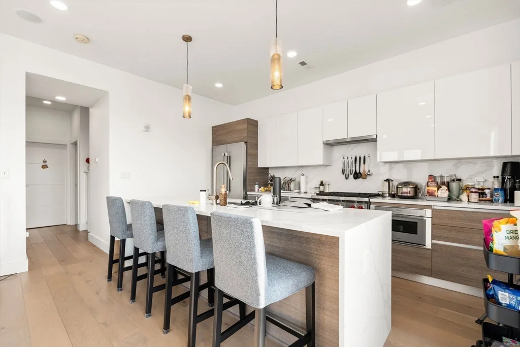 2 bed, 2 bath apartment for rent at 30 Penniman Rd Unit 704, Allston — photo 3 of 27
