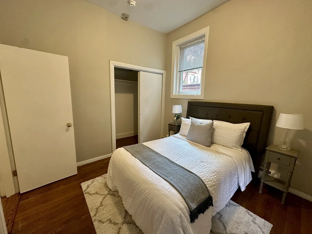 1 bed, 1 bath apartment for rent at 30 Pinckney St Unit 2, Beacon Hill — photo 9 of 11