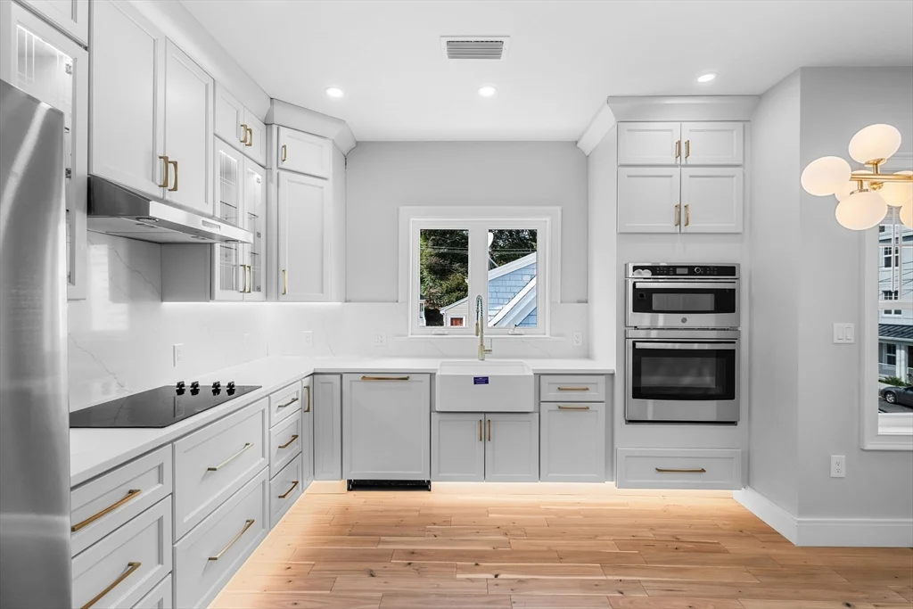 3 bed, 2 bath apartment for rent at 30 Pitman Rd Unit 2, Swampscott — photo 15 of 42