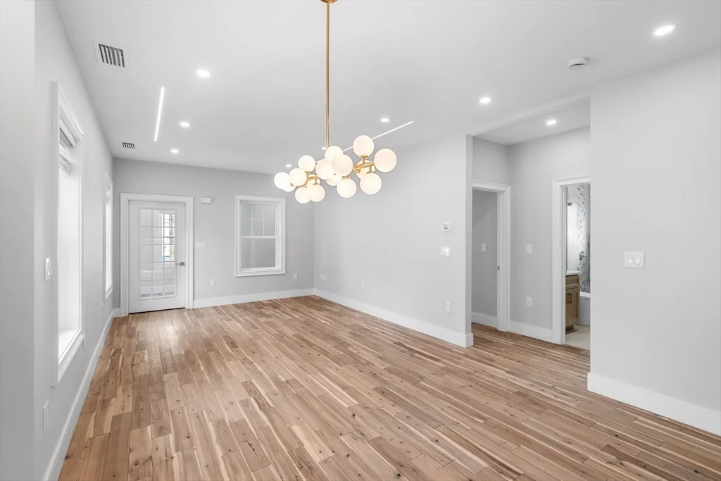3 bed, 2 bath apartment for rent at 30 Pitman Rd Unit 2, Swampscott — photo 19 of 42