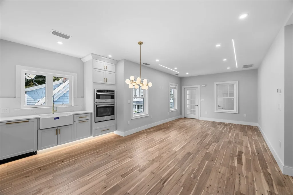 3 bed, 2 bath apartment for rent at 30 Pitman Rd Unit 2, Swampscott — photo 17 of 42