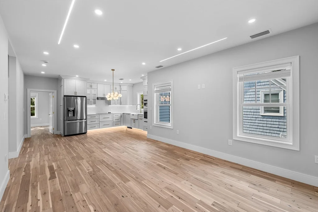 3 bed, 2 bath apartment for rent at 30 Pitman Rd Unit 2, Swampscott — photo 8 of 42