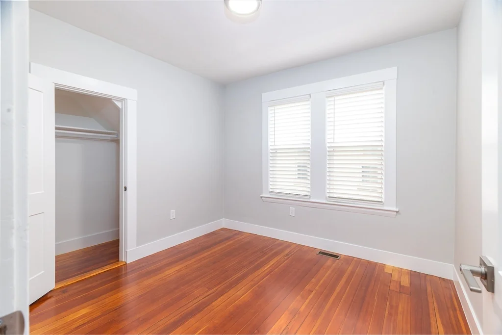 3 bed, 1 bath apartment for rent at 30 Presley St Unit 30, West End — photo 11 of 19