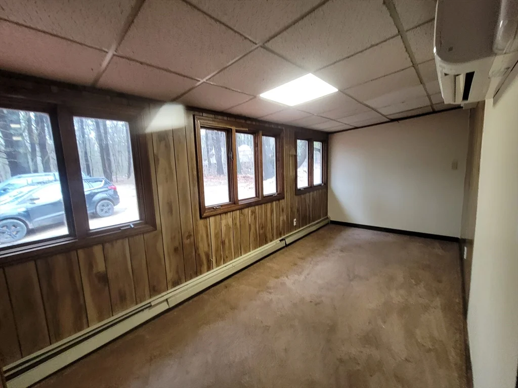 3 bed, 1 bath apartment for rent at 30 R Jones Rd Unit E, Spencer — photo 21 of 42