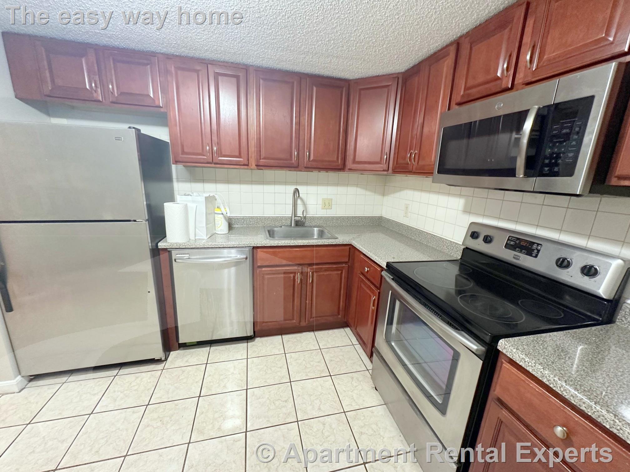 2 bed, 2 bath apartment for rent at 30 Revere Beach Pkwy Unit 112, Wellington — photo 2 of 26