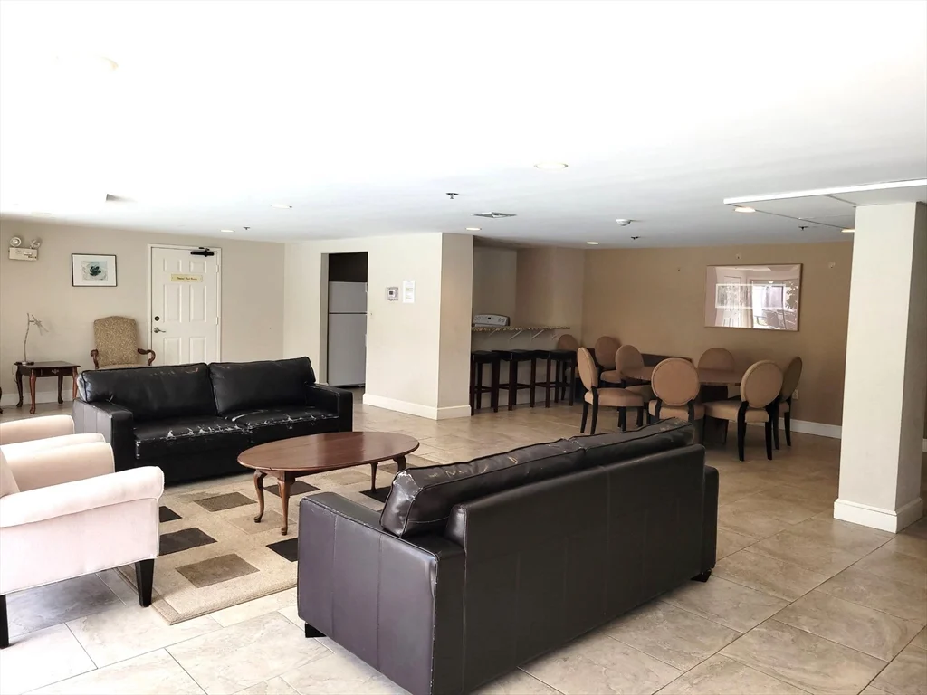 1 bed, 1 bath apartment for rent at 30 Revere Beach Pkwy Unit 207, Medford — photo 20 of 31