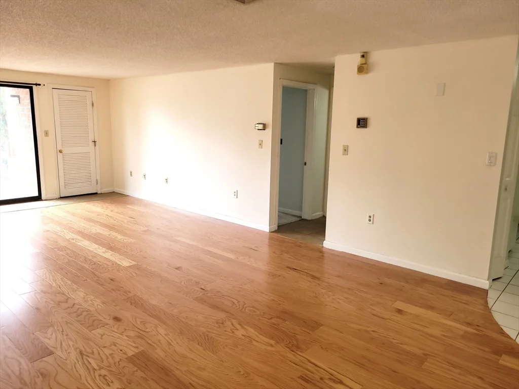 1 bed, 1 bath apartment for rent at 30 Revere Beach Pkwy Unit 207, Medford — photo 10 of 31