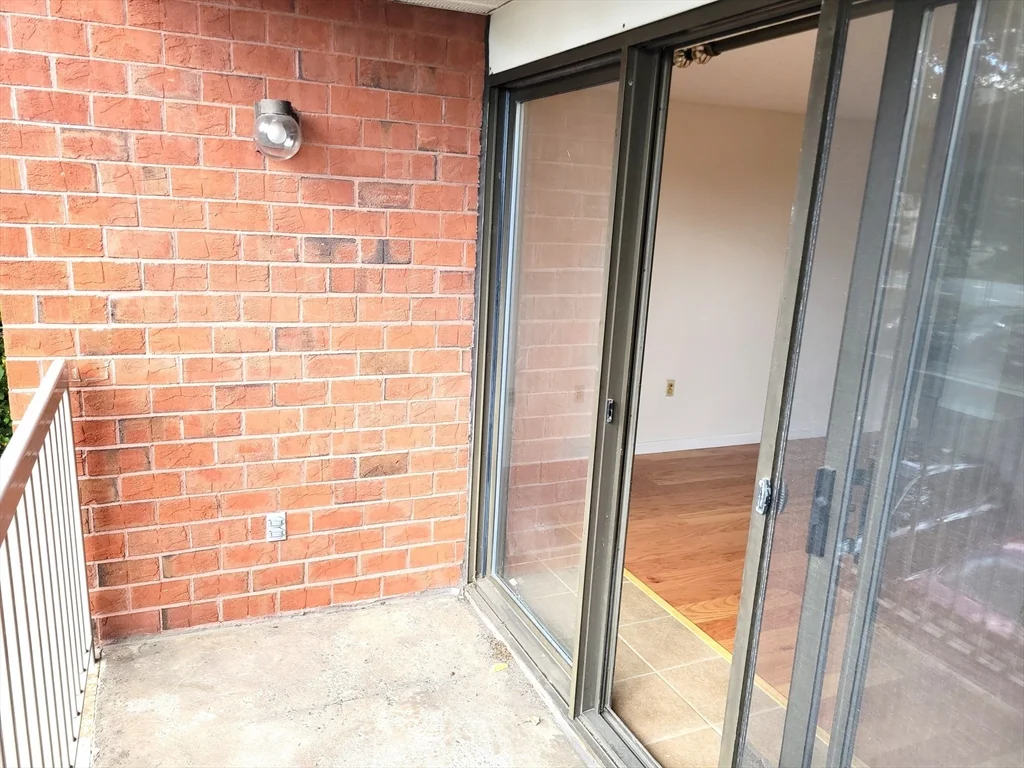 1 bed, 1 bath apartment for rent at 30 Revere Beach Pkwy Unit 207, Medford — photo 8 of 31