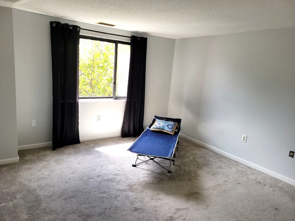 1 bed, 1 bath apartment for rent at 30 Revere Beach Pkwy Unit 207, Medford — photo 18 of 31